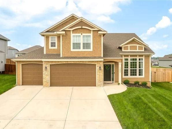 1600 N 156th St, Basehor, KS 66007