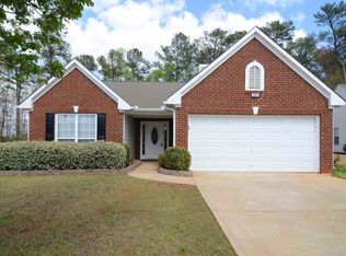 839 Springchase Dr, Austell, GA 30168