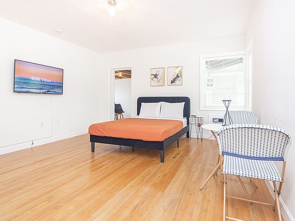 2nd image of 300 Sunset Dr APT 12A