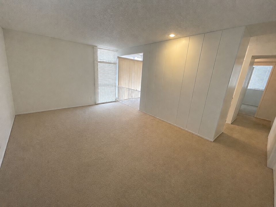 1st image of 625 N 600 W APT 1