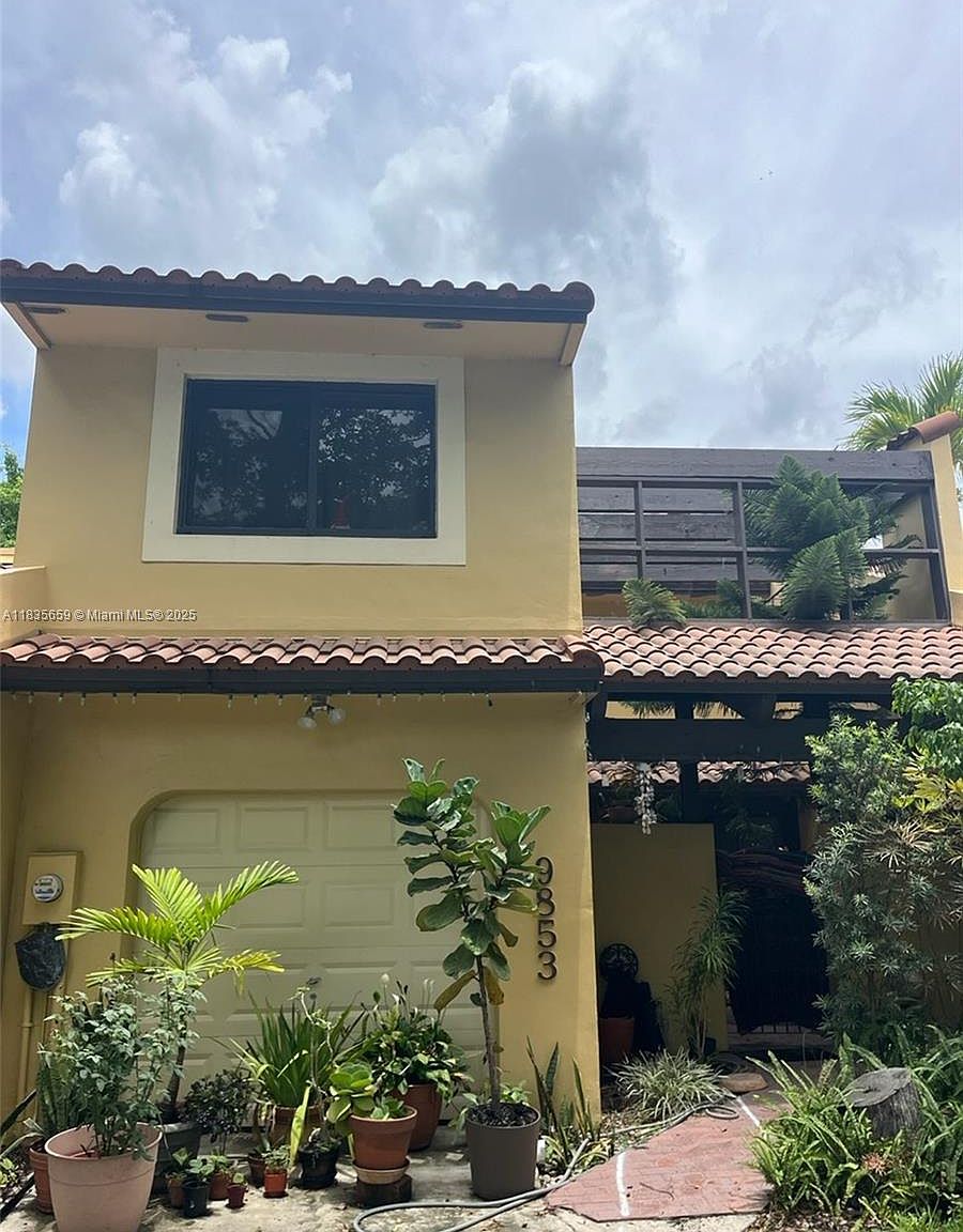 9853 Costa Del Sol Blvd #103-F