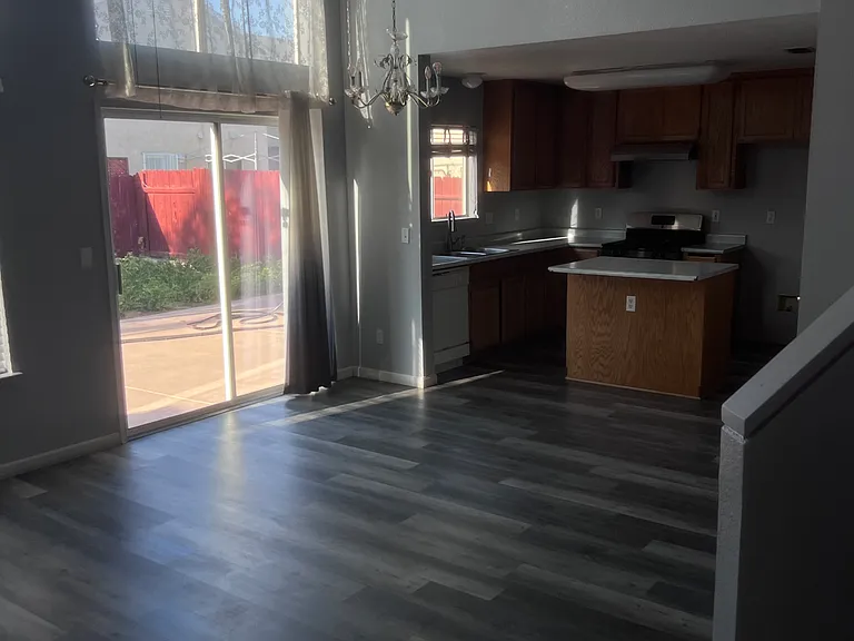 755 Cornell Way — Photo 2