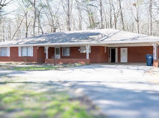 1004 S Evans Rd, Pine Bluff, AR 71602