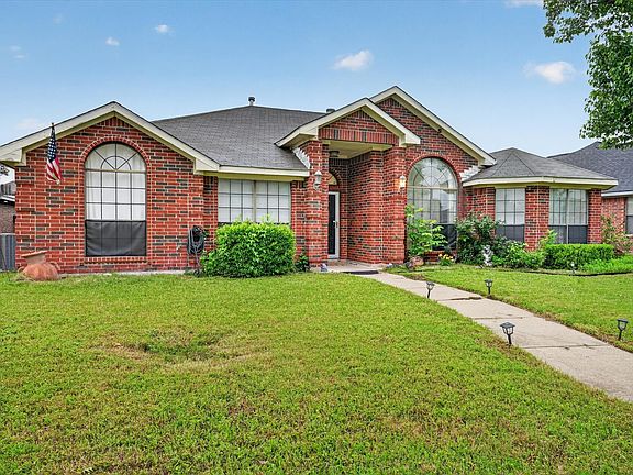 3rd image of 1701 Briargrove Dr