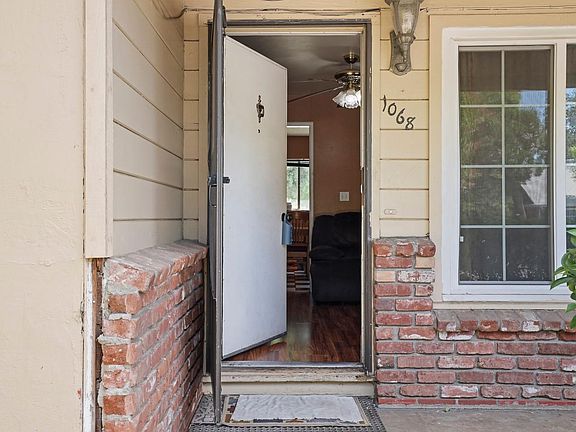 3rd image of 1068 S Anteros Ave