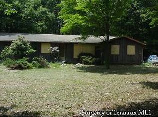 3129 Hemlock Dr, Moscow, PA 18444