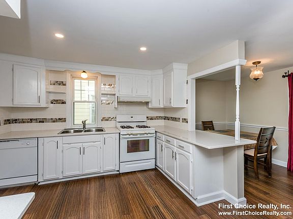 2nd image of 198 Highland Ave #1A
