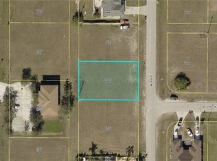 1538 NE 8th Place Cpe, Coral, FL 33909