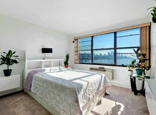 7000 Kennedy Blvd W, West New York, NJ