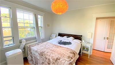 2nd image of 45 Linnaean St