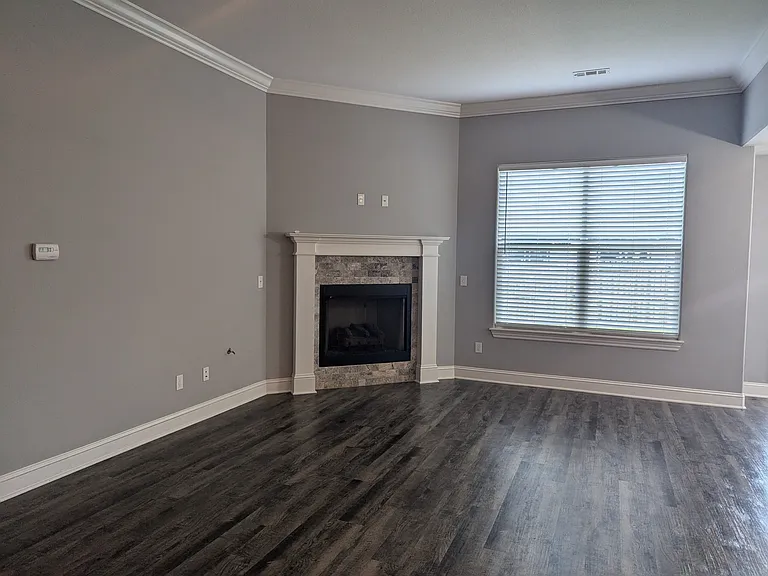 3713 Linwood St — Photo 5