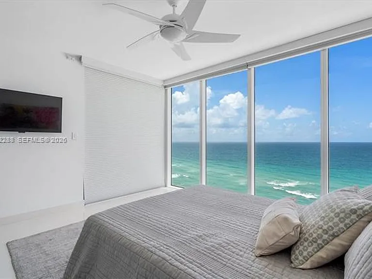 1830 Ocean Dr #CU-1101 — Photo 45