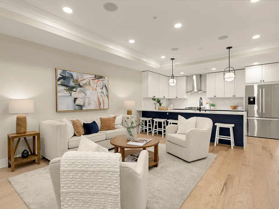 756 Princeton Pl NW #Penthouse 2