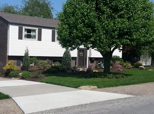 768 Greenlee Rd, Pittsburgh, PA 15227