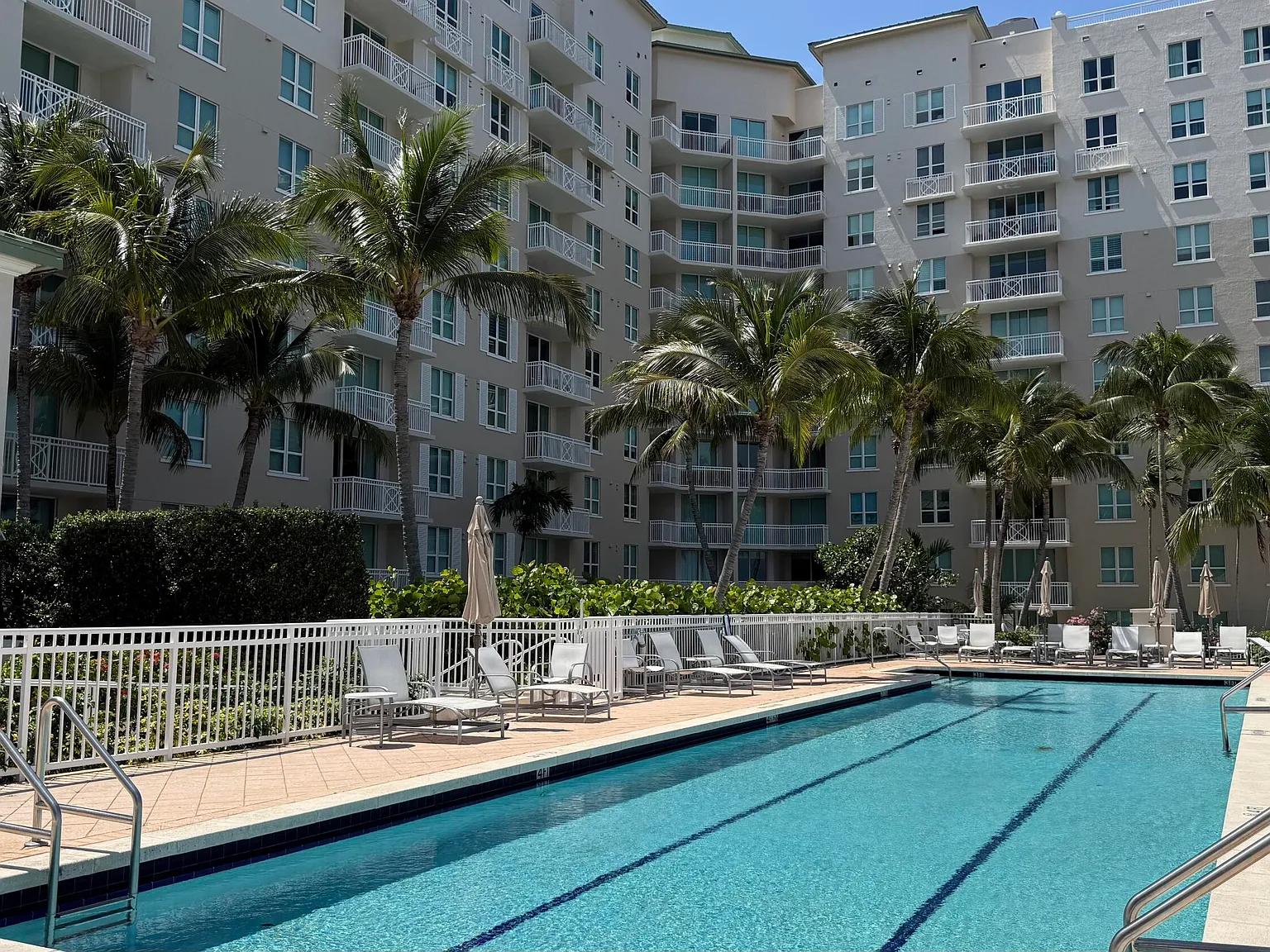 2 bed, 2.0 bath, 1194 sqft, $3,150 — Photo 2