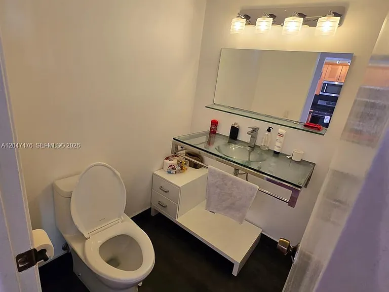 926 NE 27th Ave #926 — Photo 7