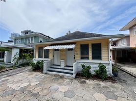 142 6th Ave N, Saint Petersburg, FL