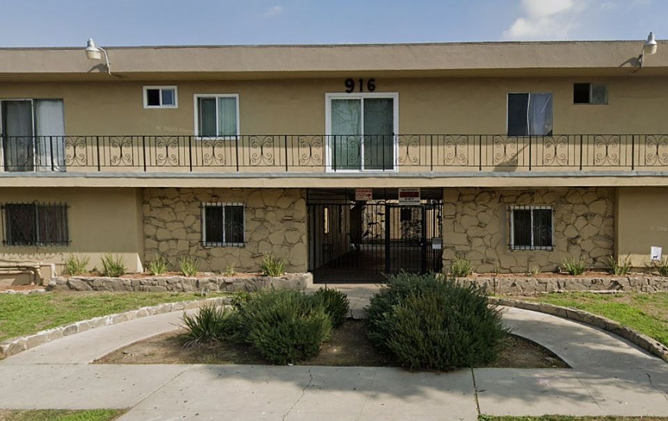 1st image of 916 S Manhattan Pl #216