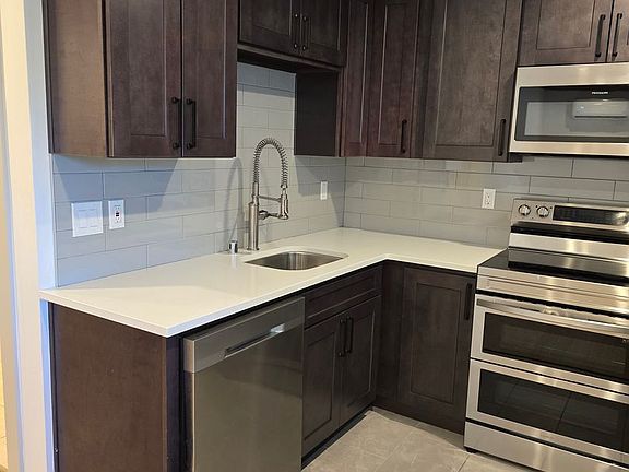 5th image of 9229 S G St Unit B