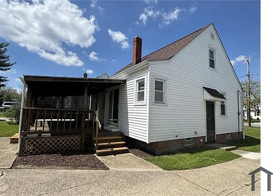15812 Rockside Rd — Photo 12