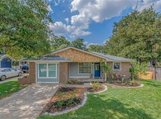 4521 Woodbend Dr, Bryan, TX 77803