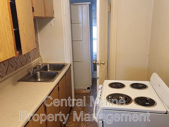 2nd image of 119 Horton St #3