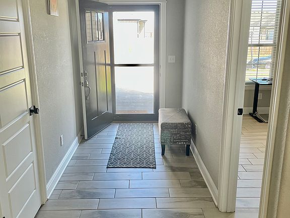 3rd image of 1311 Leslie St
