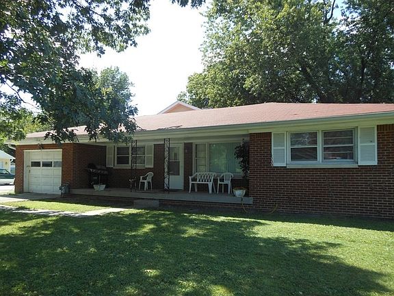 2nd image of 4808 Camden St