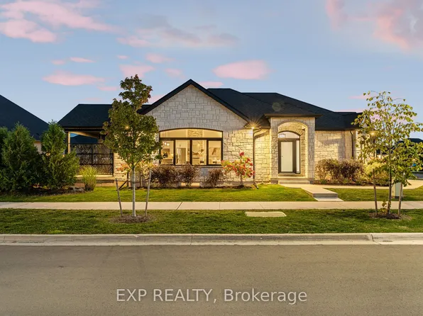 4242 Village Creek Dr, Stevensville, ON L0S 1S0