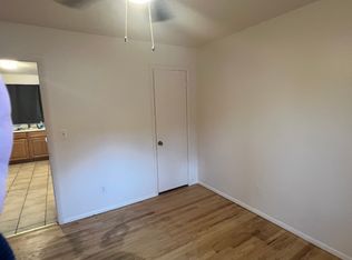 137 N Edgemont St, Belleville, MI 48111