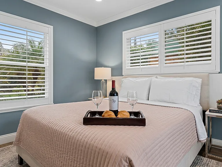 5841 Bayview Dr — Photo 27