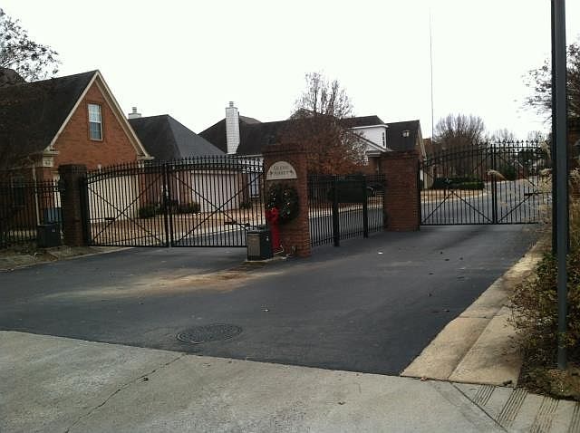 2nd image of 898 Dalemore Ln