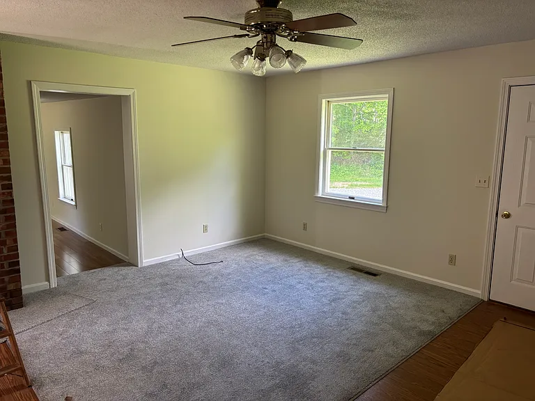 180 Haywardville Rd — Photo 11