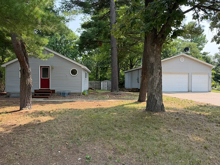 22751 Boyne St NE — Photo 22