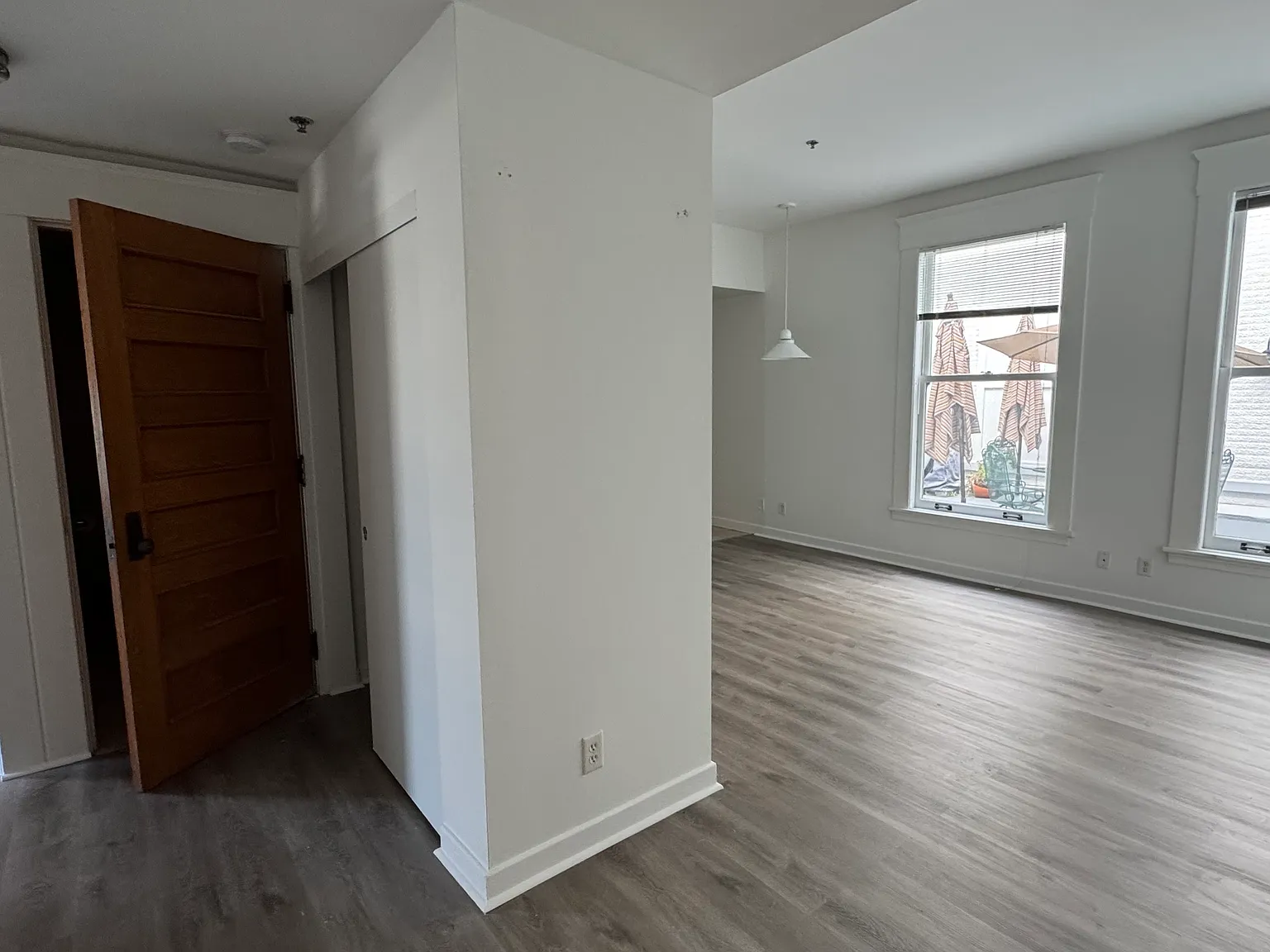 1 bed, 662 sqft, $2,400 — Photo 2