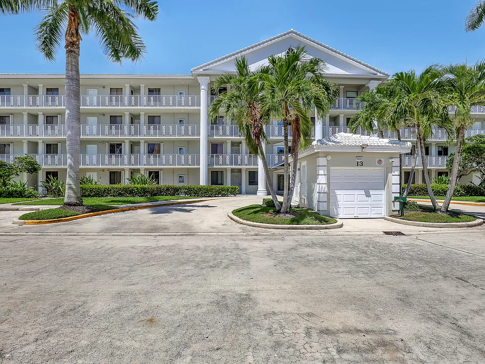 2621 Village Blvd #203
