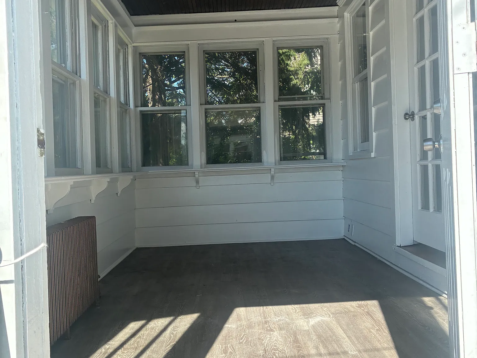 4 bed, 2339 sqft, $3,100 — Photo 2