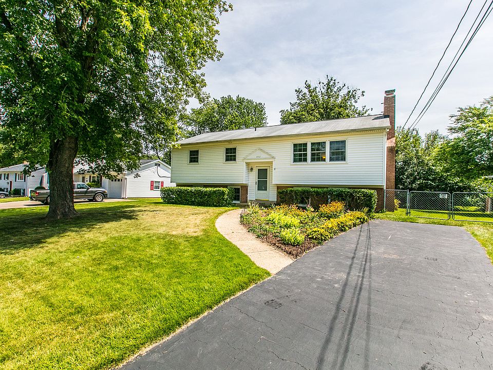 1st image of 7711 Grovenor Ct