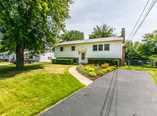 7711 Grovenor Ct, Alexandria, VA 22315