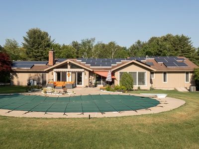 32 Deerfield Ave, Longmeadow, MA, 01106