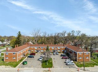 15321 E Nine Mile Rd, Eastpointe, MI 48021