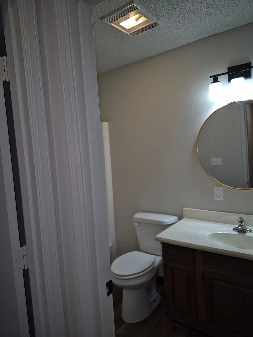 Quarter-6701 Dallas Street Complex (1-25) — Photo 3