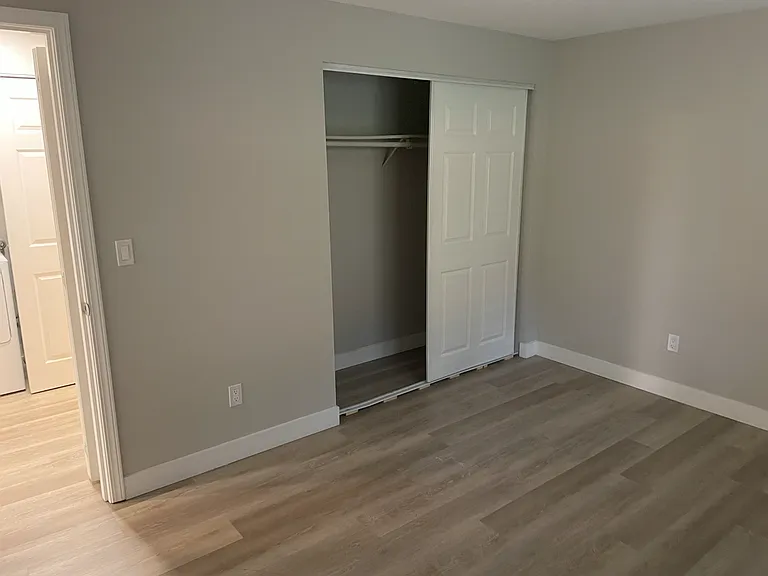 Redmond Park Apts — Photo 57