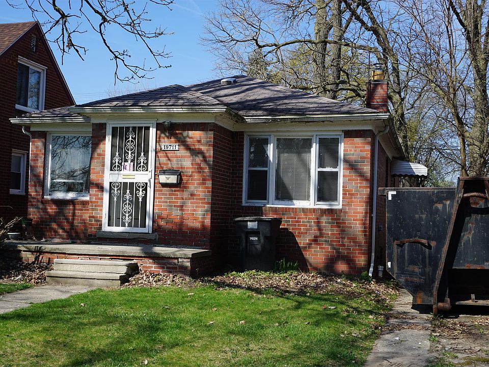 1st image of 19711 Sussex St