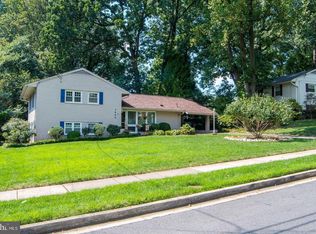 7503 Axton St, Springfield, VA 22151