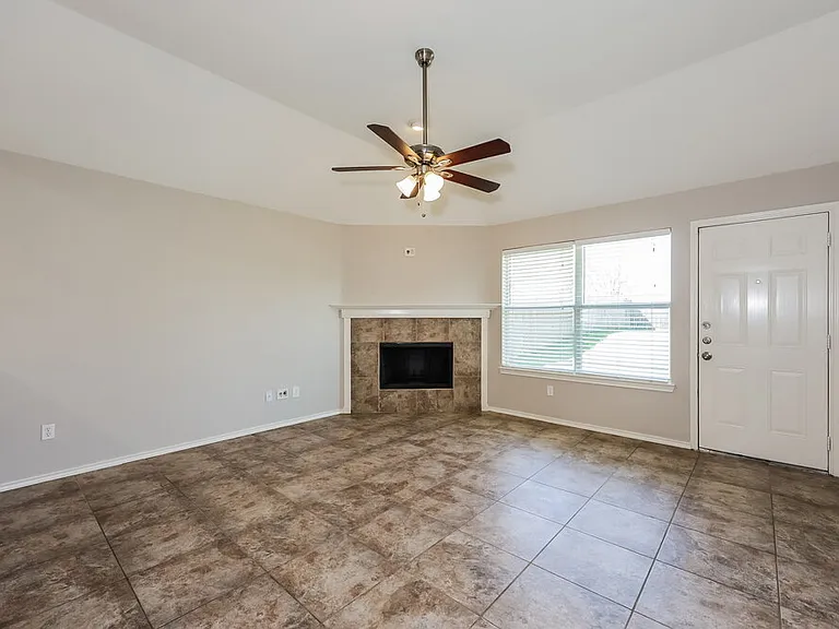 7305 Sierra Way — Photo 3