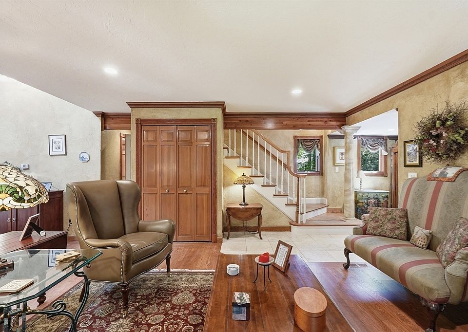 1st image of 41 Apple Rd