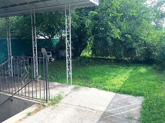 4th image of 12071 167th St #2