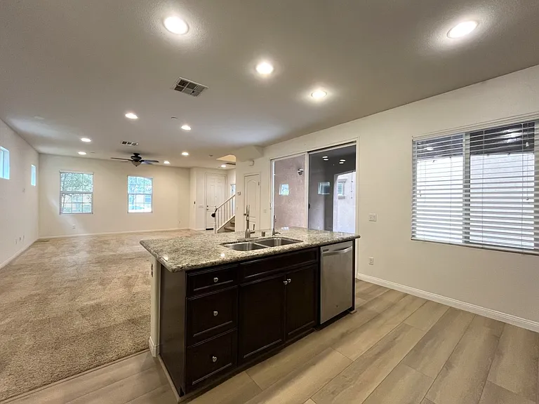 14601 Serenade Dr — Photo 9