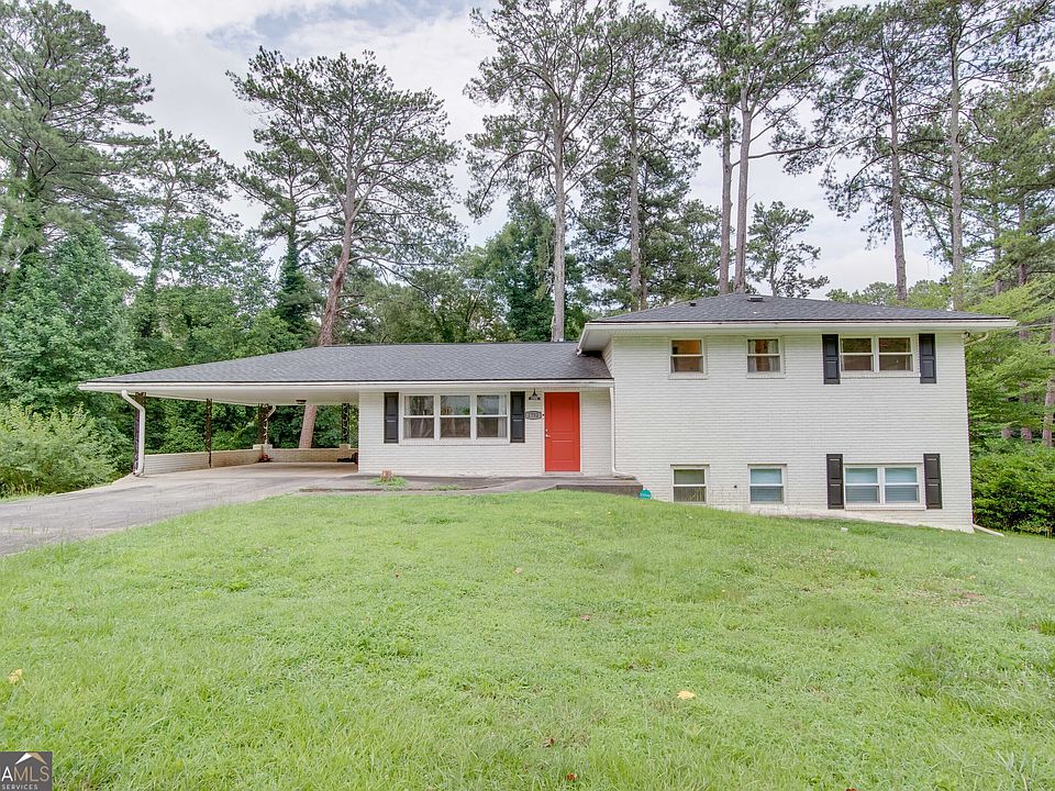 1st image of 2752 Arrowood Dr